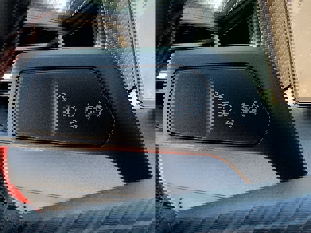 New 2025 Ford Mustang Coupe image 33