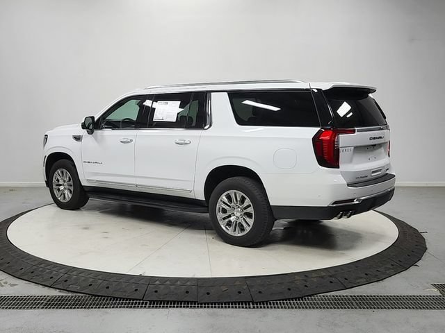 Used 2025 GMC Yukon XL Denali AWD/4WD image 6