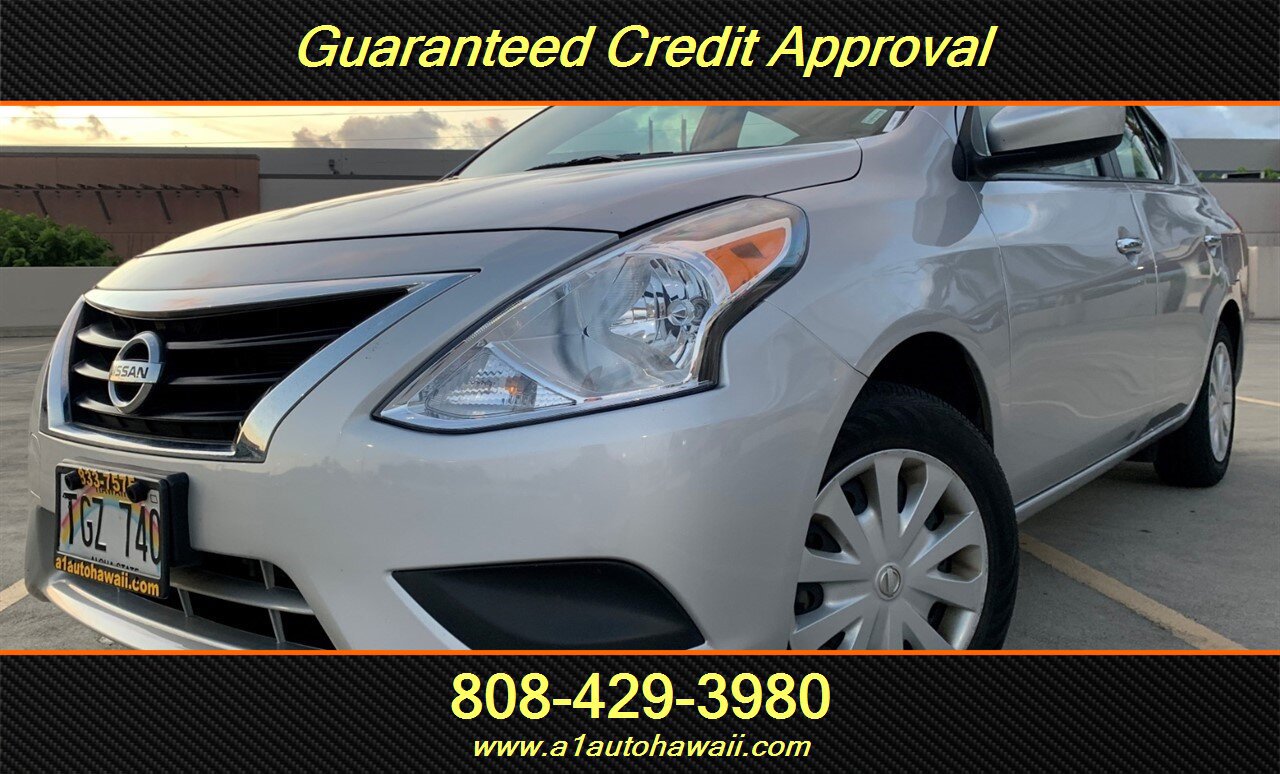 Used 2018 Nissan Versa SV FWD image 1