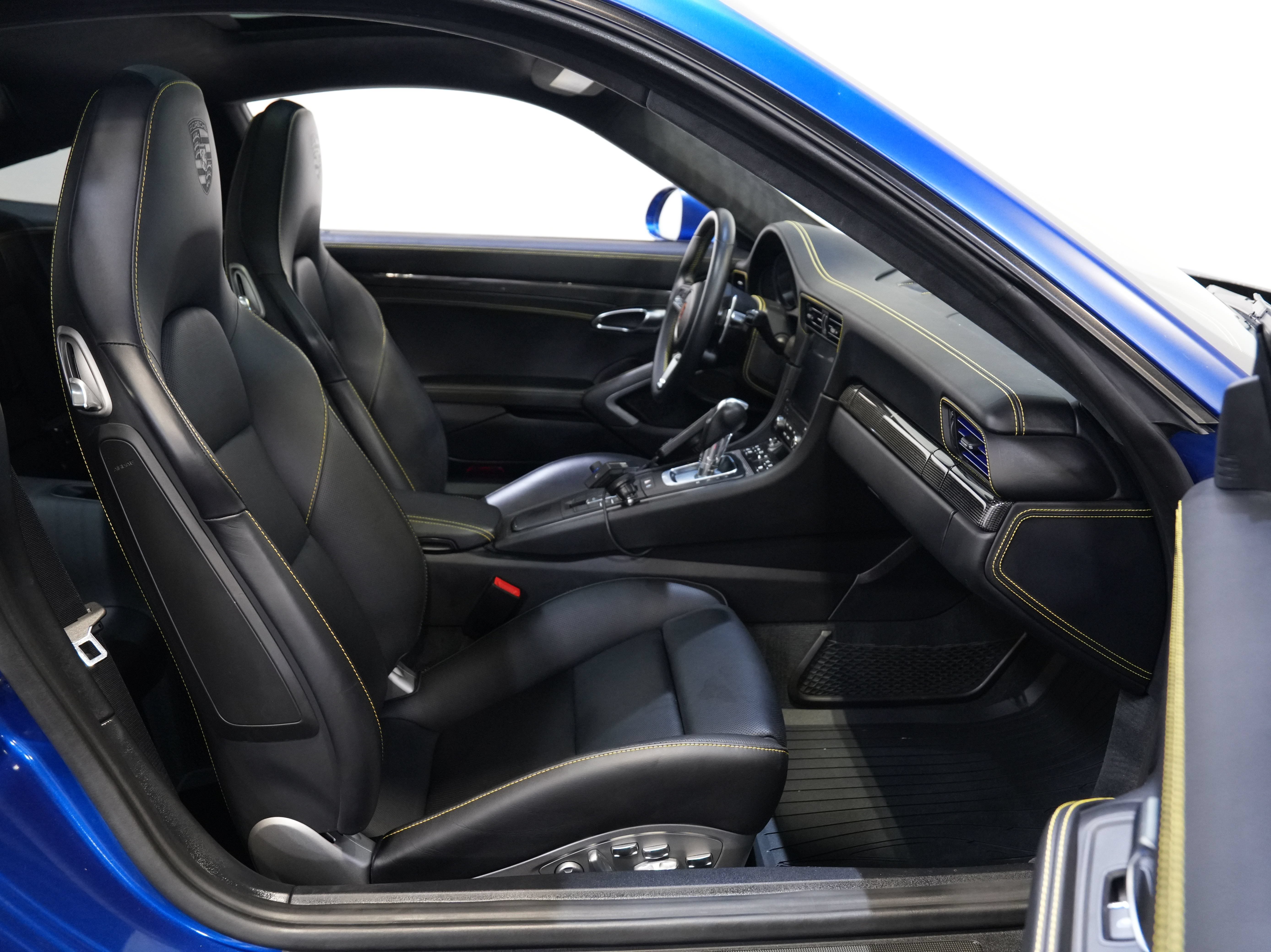 Used 2019 Porsche 911 Turbo S AWD/4WD image 38