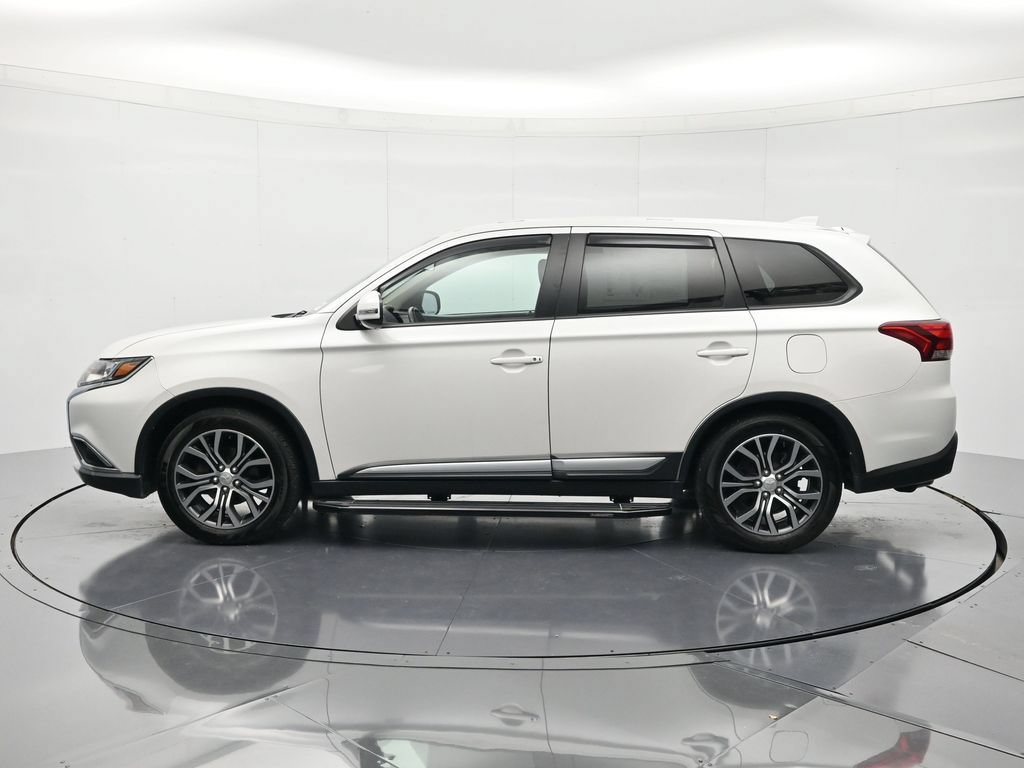 Used 2018 Mitsubishi Outlander SE FWD image 8