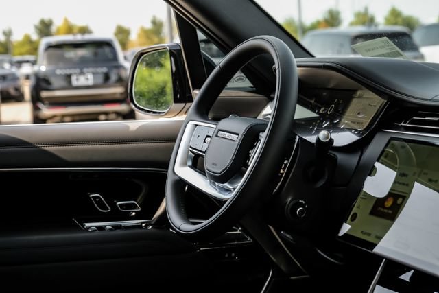 New 2026 Land Rover Range Rover SE AWD/4WD image 16