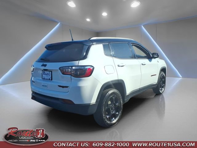 Used 2024 Jeep Compass Trailhawk image 8