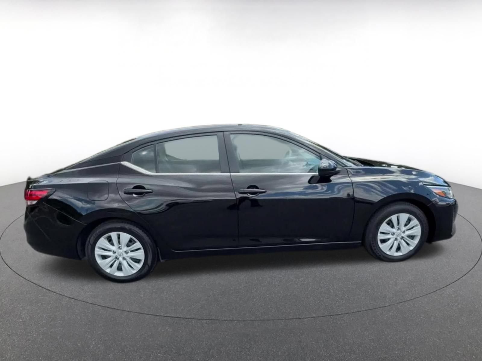 Used 2025 Nissan Sentra S FWD image 16