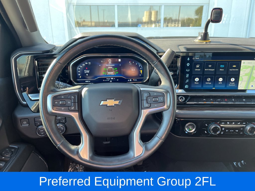 Used 2023 Chevrolet Silverado 1500 LT AWD/4WD image 17