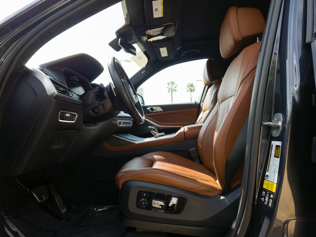 Certified 2022 BMW X7 M50i image 10