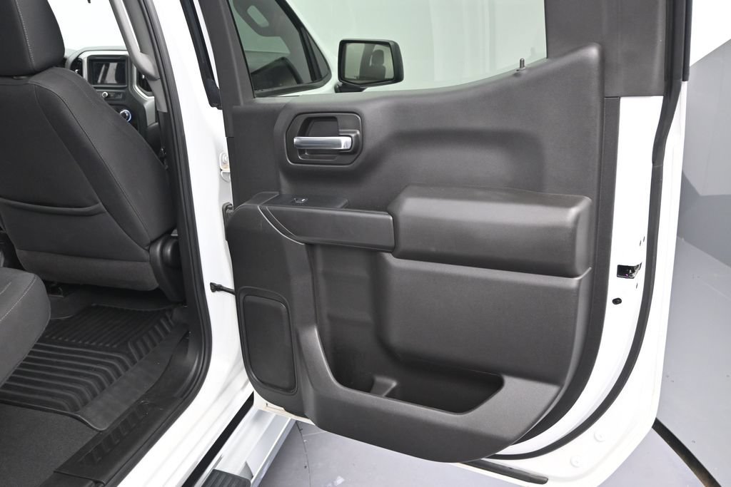 Used 2024 Chevrolet Silverado 1500 Custom RWD image 9