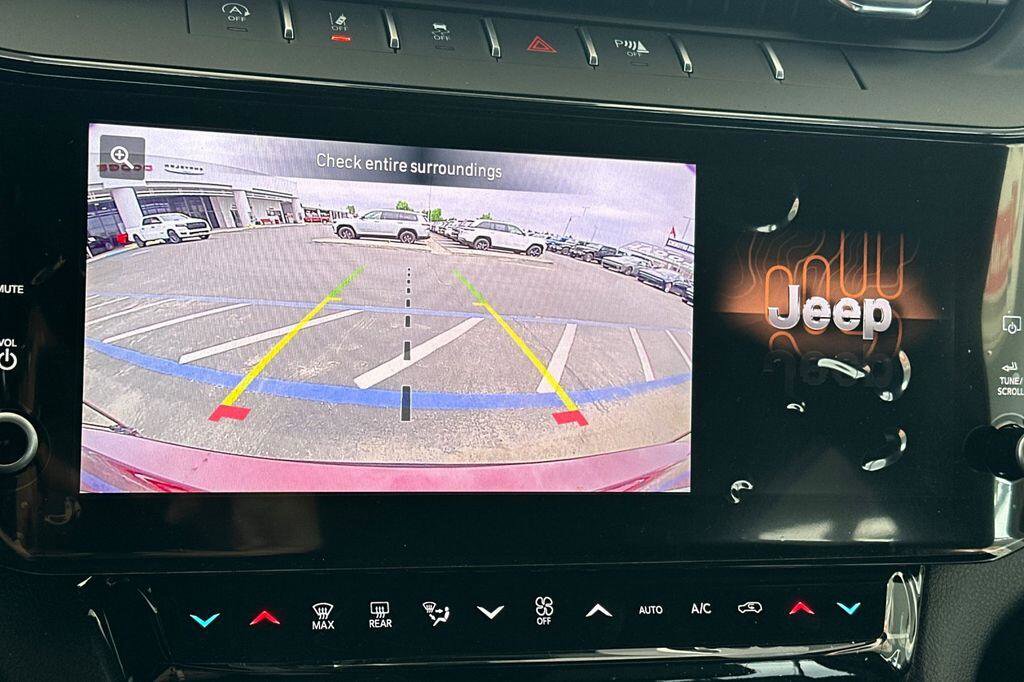New 2026 Jeep Grand Cherokee L Limited AWD/4WD image 20
