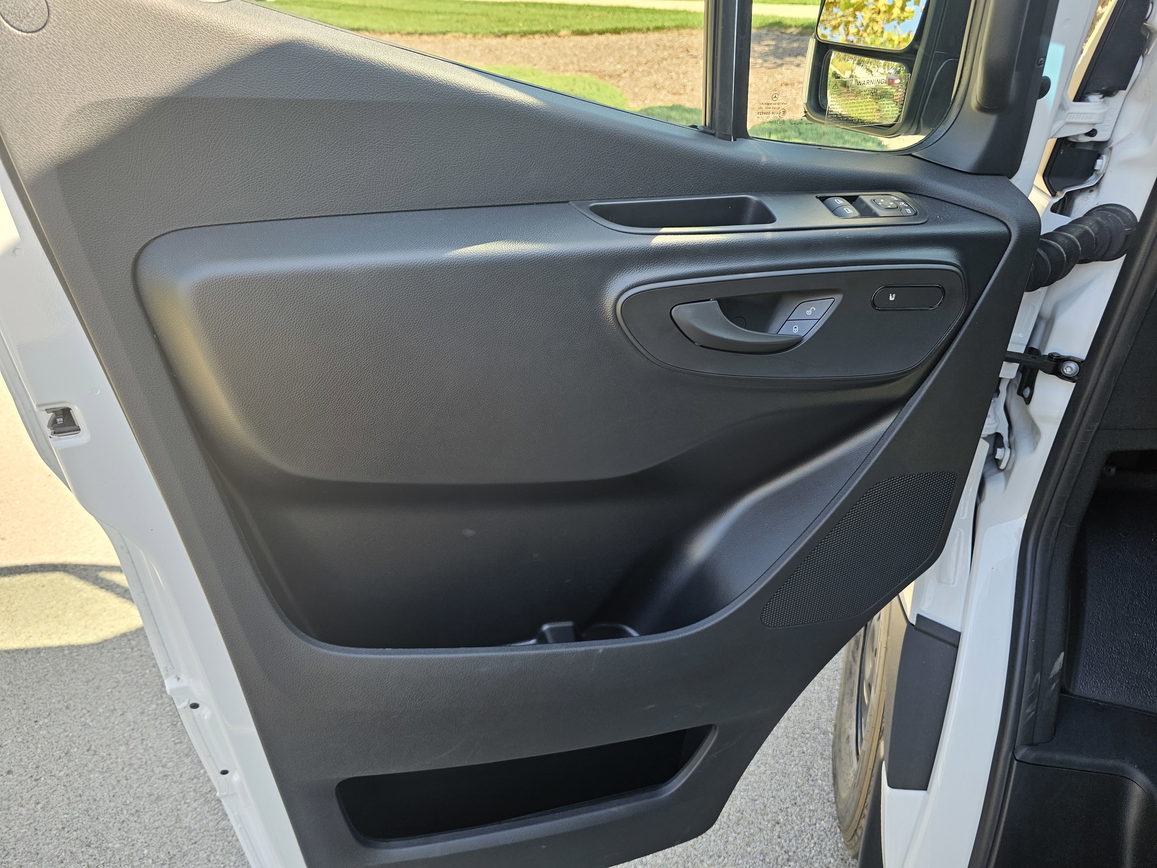 New 2025 Mercedes-Benz Sprinter 2500 image 13