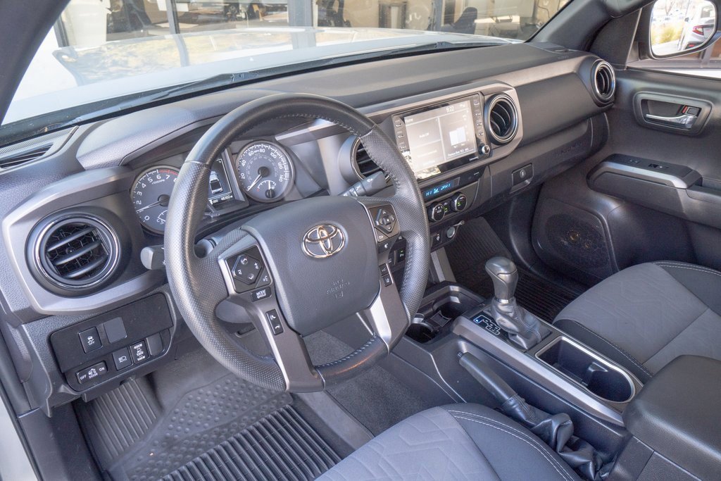 Used 2022 Toyota Tacoma 4x4 Double Cab image 9