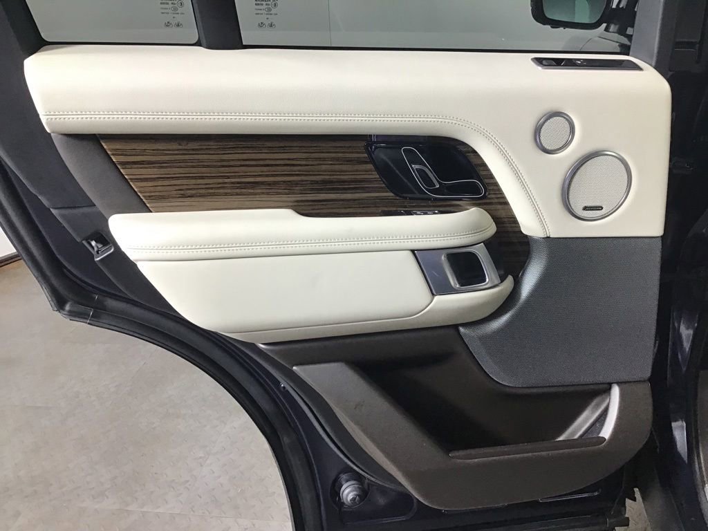 Used 2019 Land Rover Range Rover Supercharged AWD/4WD image 31