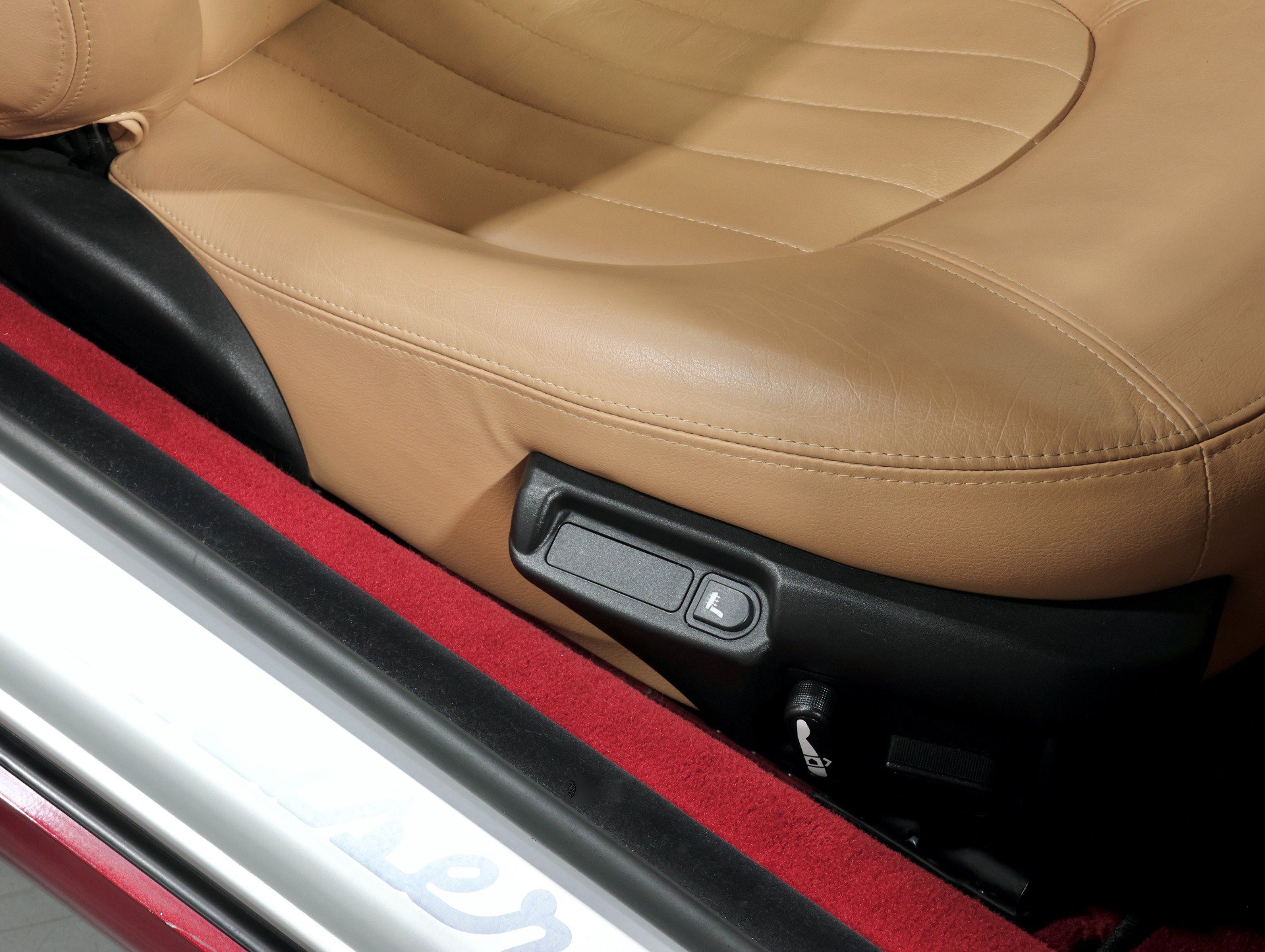 Used 2003 Maserati Coupe RWD image 52