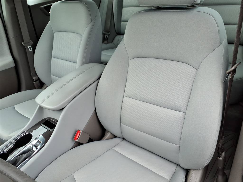 Used 2025 Chevrolet Malibu LT FWD image 17