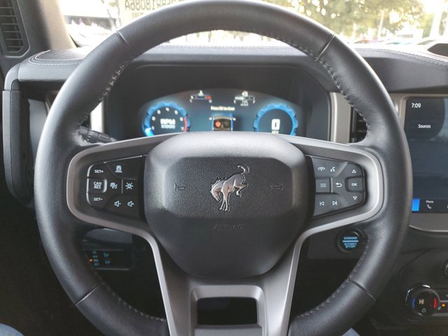 Used 2025 Ford Bronco Outer Banks image 18