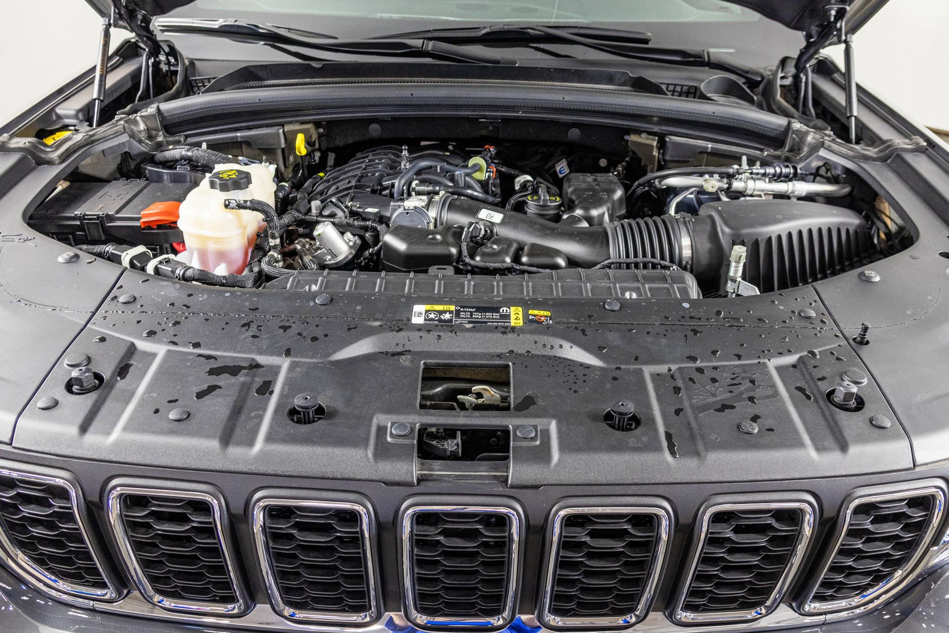 Used 2024 Jeep Grand Cherokee L Laredo w/ Luxury Tech Group I image 45