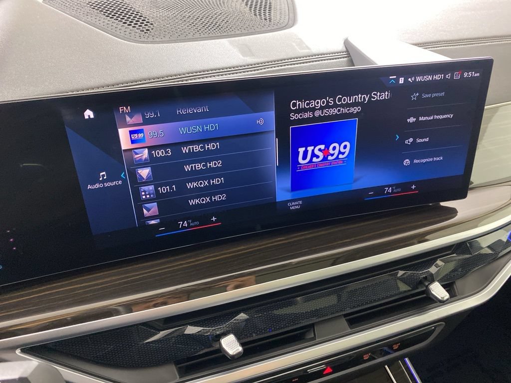 Used 2023 BMW X7 xDrive40i w/ Premium Package AWD/4WD image 13