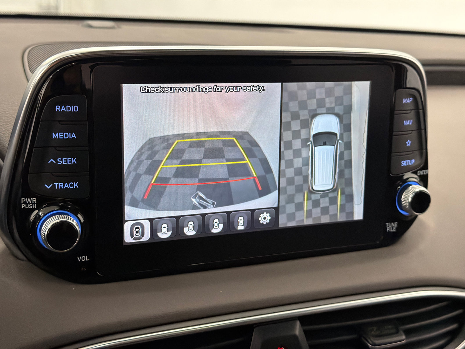 Used 2019 Hyundai Santa Fe FWD image 28