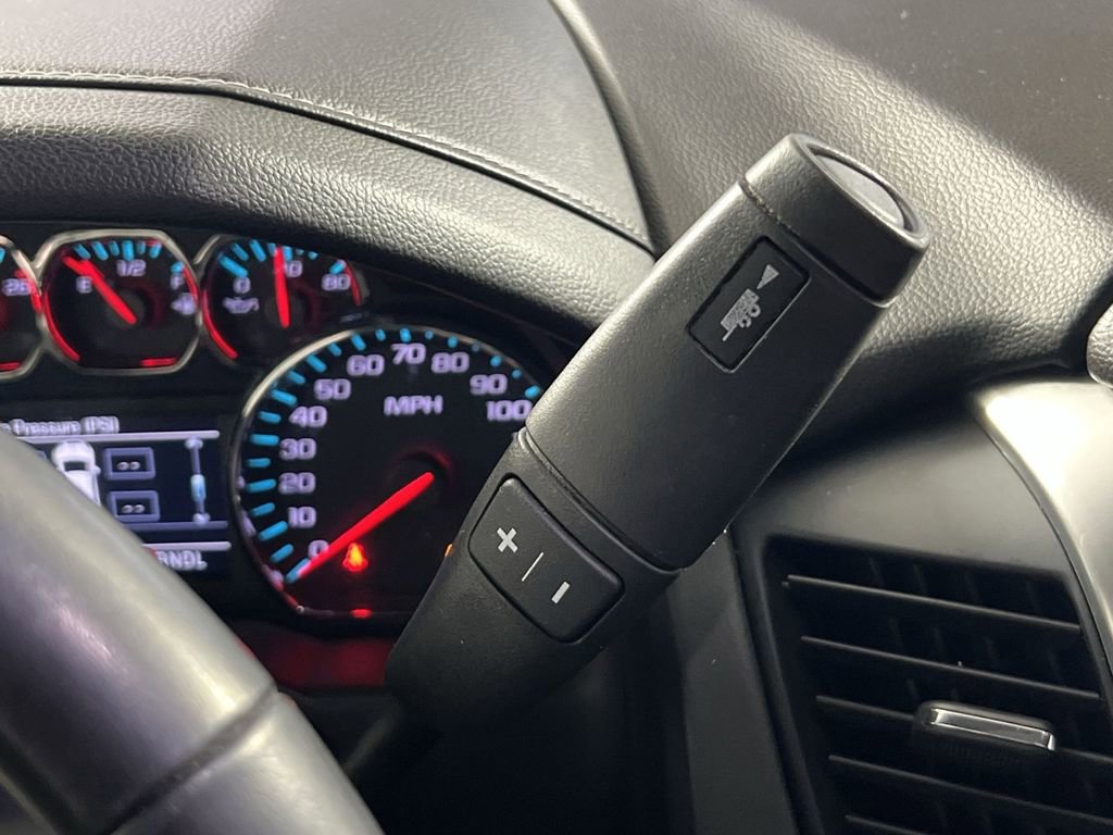 Used 2019 Chevrolet Suburban LT image 22