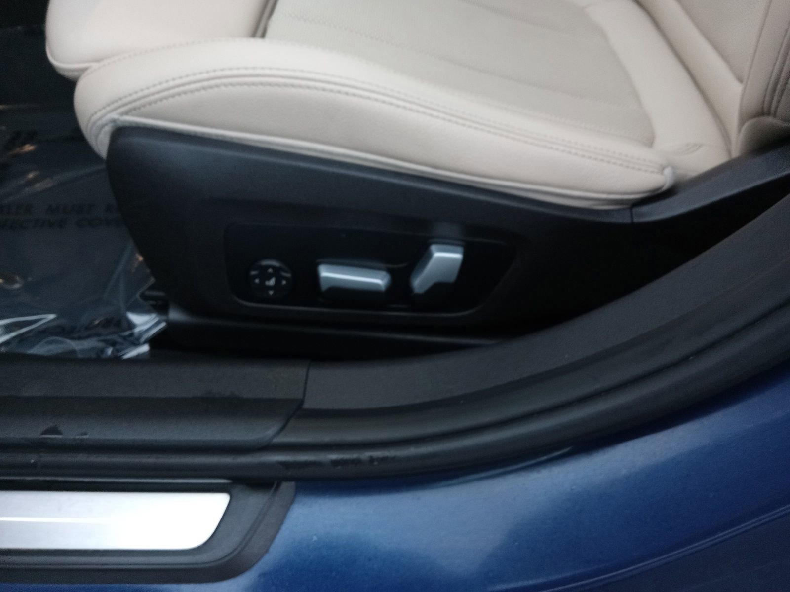 Used 2023 BMW 330i xDrive Sedan w/ Driving Assistance Package image 16