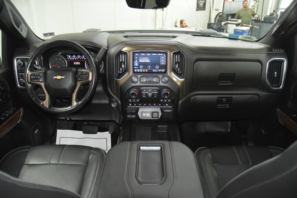 Used 2022 Chevrolet Silverado 3500 High Country w/ LPO, Hitch Package AWD/4WD image 34
