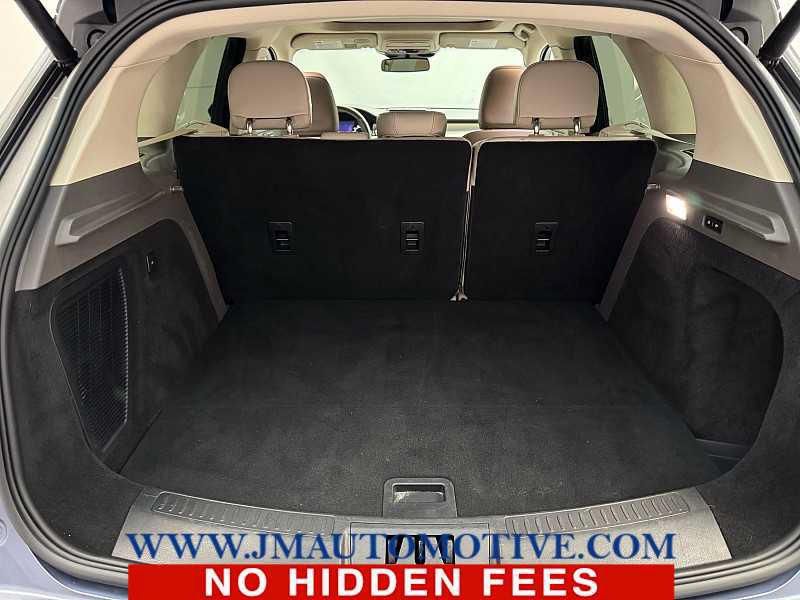 Used 2022 Lincoln Corsair AWD w/ Premium Package image 17