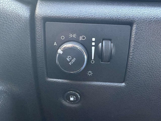 Certified 2020 Jeep Grand Cherokee Limited AWD/4WD image 28