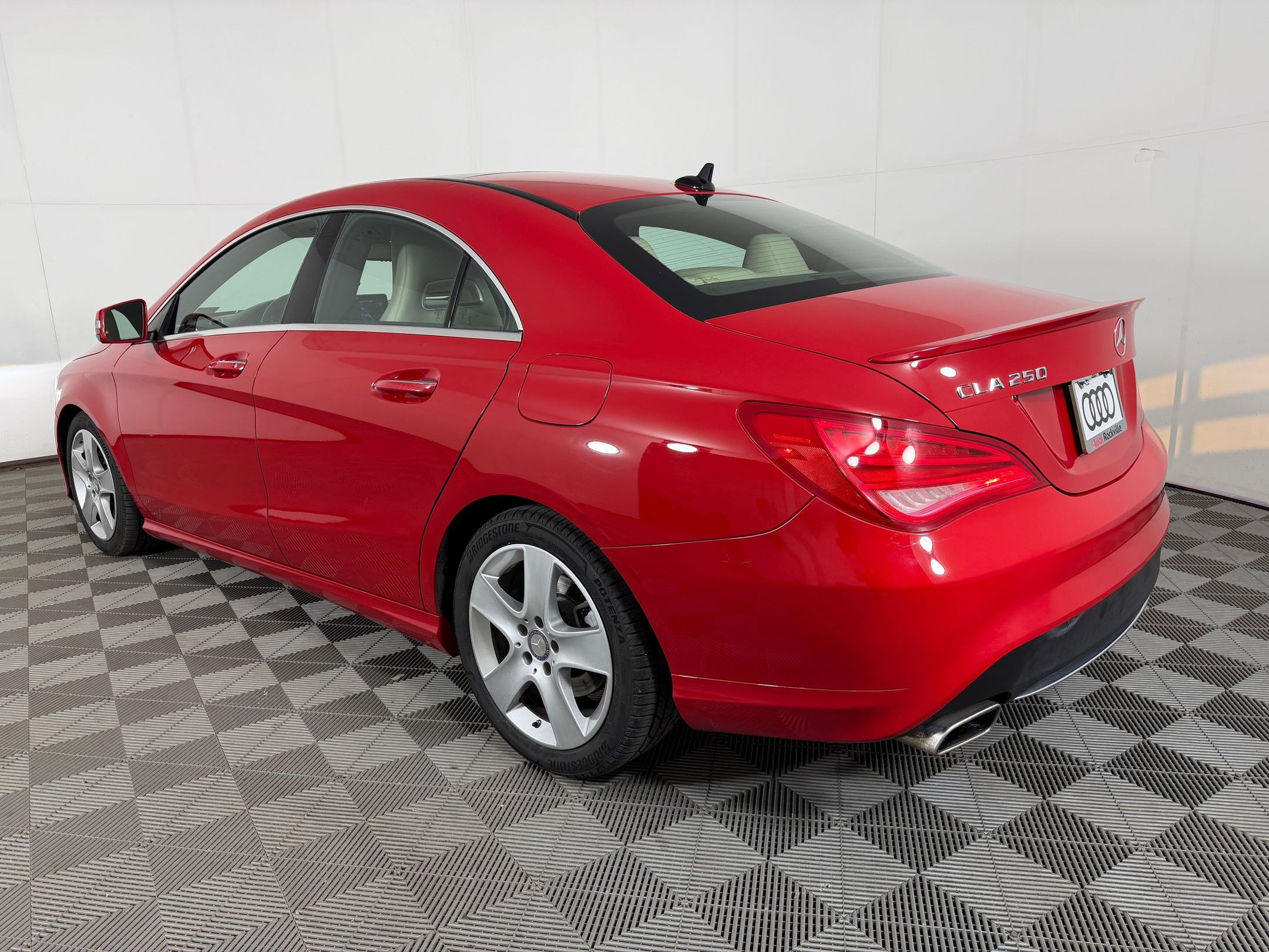Used 2016 Mercedes-Benz CLA 250 4MATIC image 3