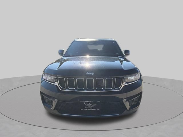 Used 2025 Jeep Grand Cherokee Laredo X w/ Luxury Tech Group I AWD/4WD image 9
