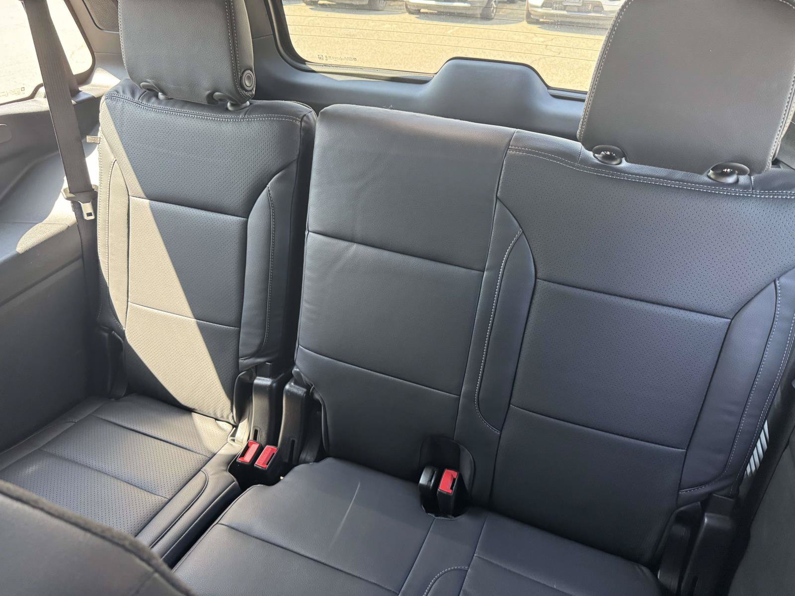 Used 2025 Chevrolet Tahoe LS AWD/4WD image 31