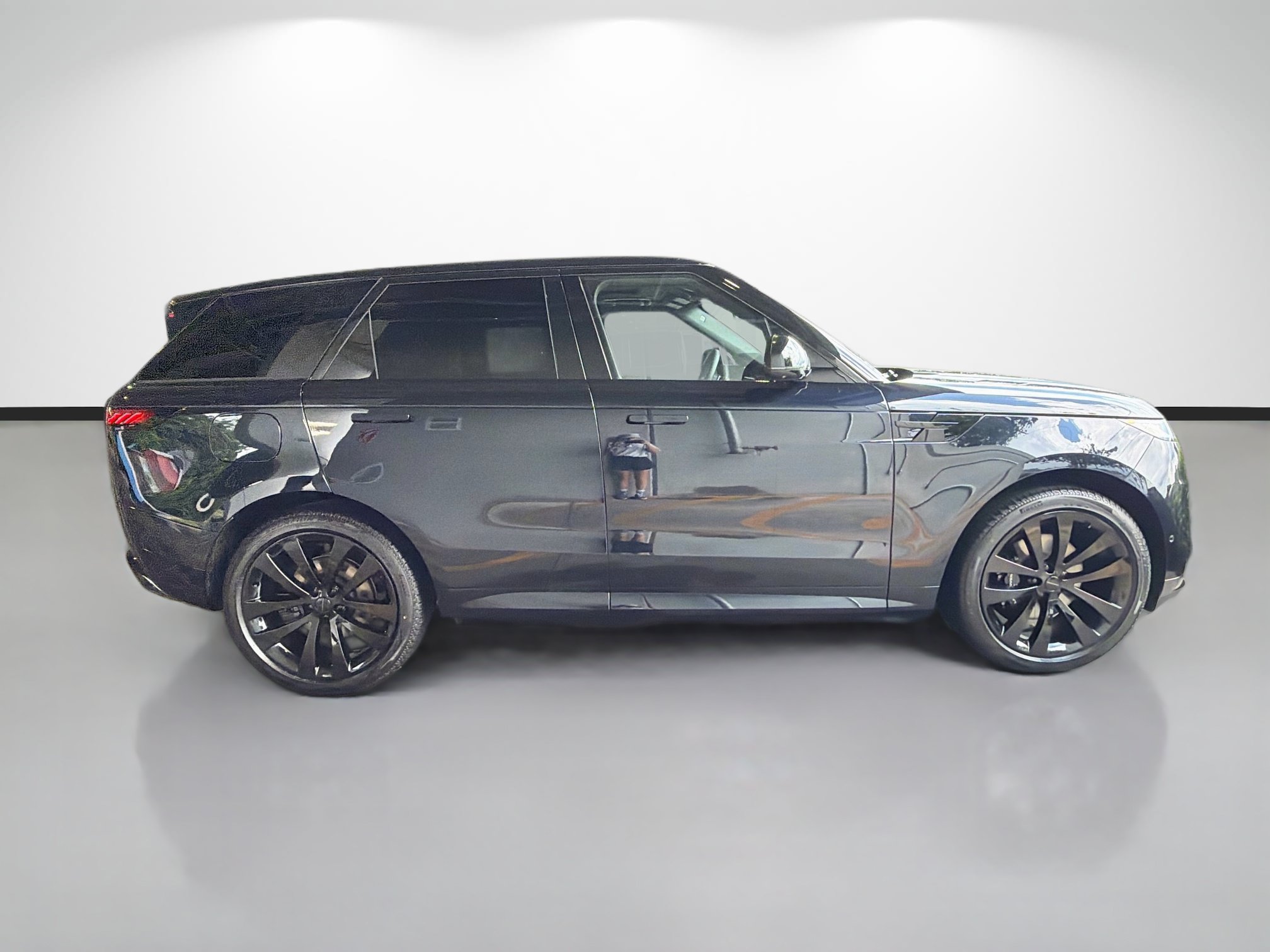 New 2026 Land Rover Range Rover Sport Dynamic SE AWD/4WD image 6