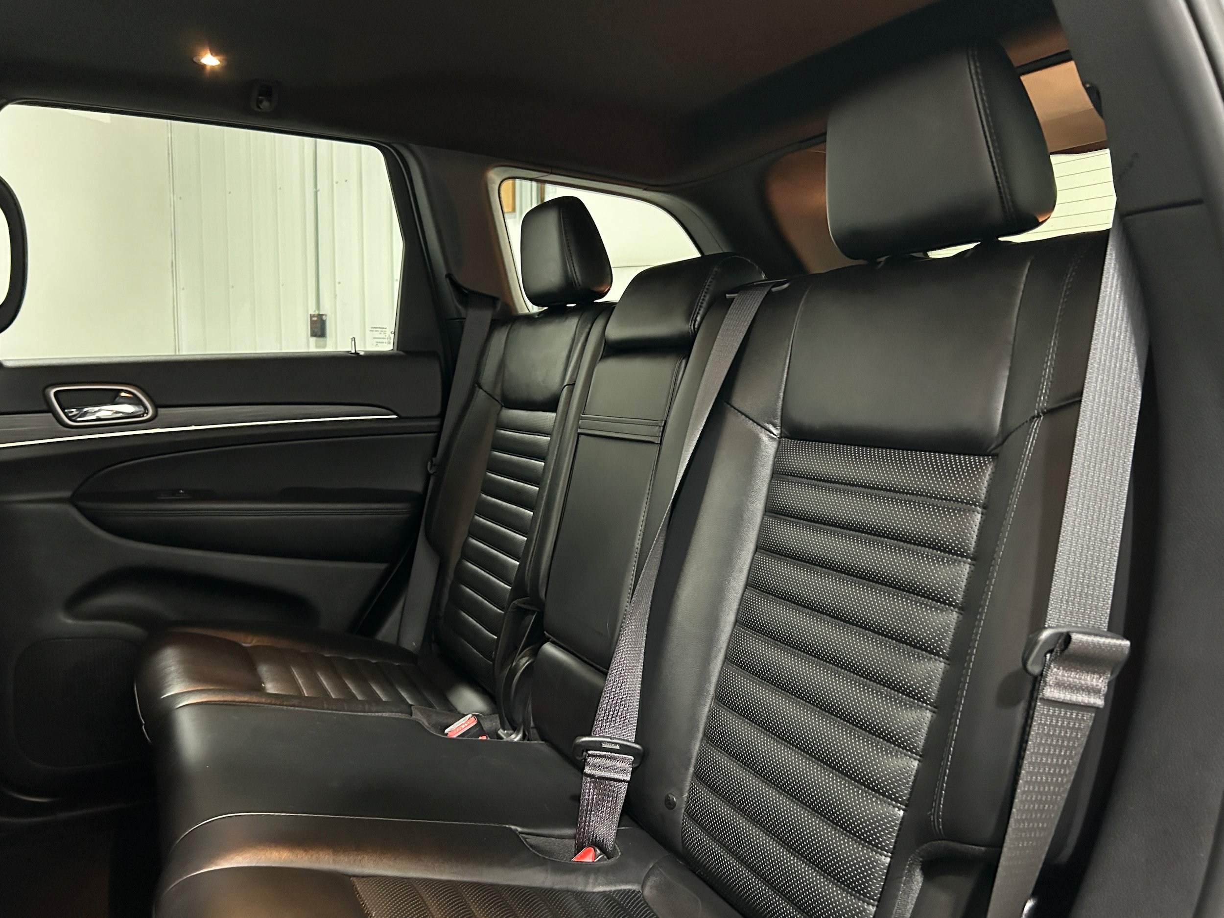 Used 2020 Jeep Grand Cherokee Limited X AWD/4WD image 32