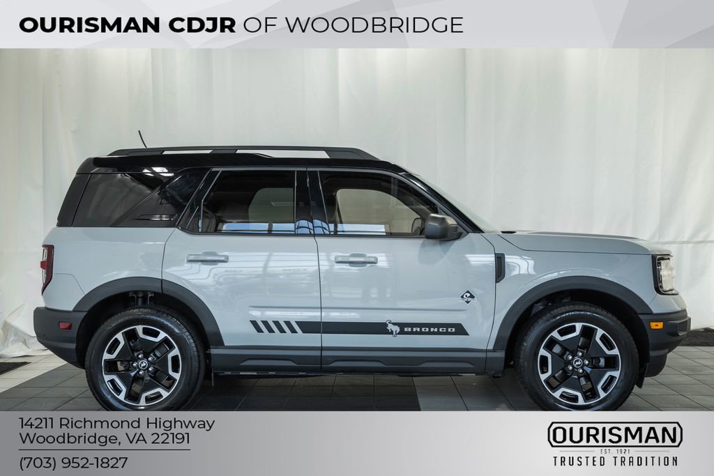 Used 2021 Ford Bronco Sport Outer Banks w/ Outer Banks Package (96D) image 3