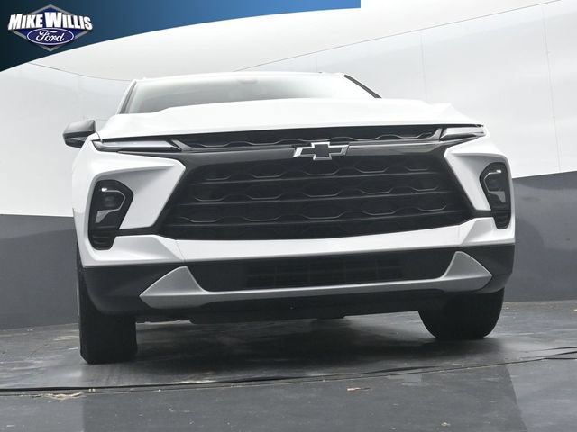 Used 2024 Chevrolet Blazer LT w/ Convenience Package FWD image 18