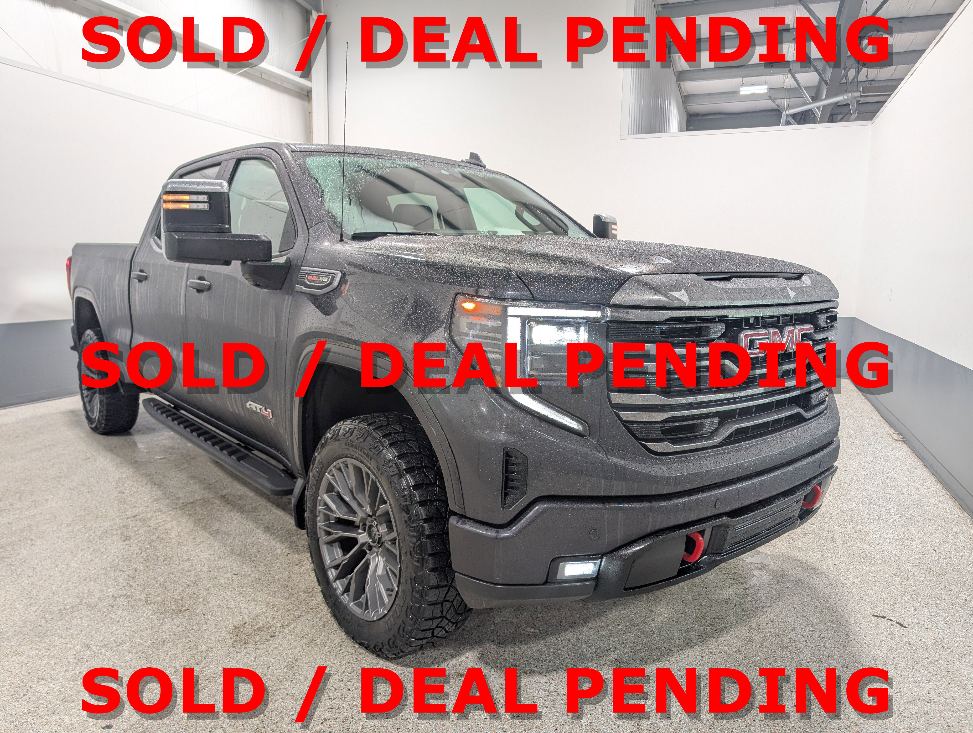 Used 2024 GMC Sierra 1500 AT4 w/ AT4 Premium Package image 1