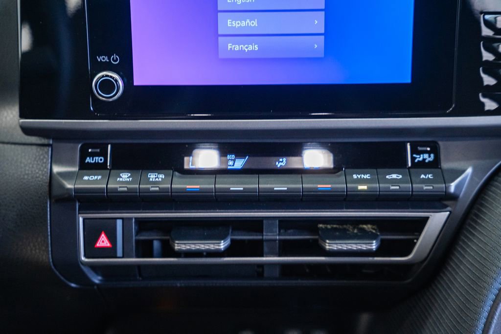 Used 2025 Toyota Camry SE FWD image 20