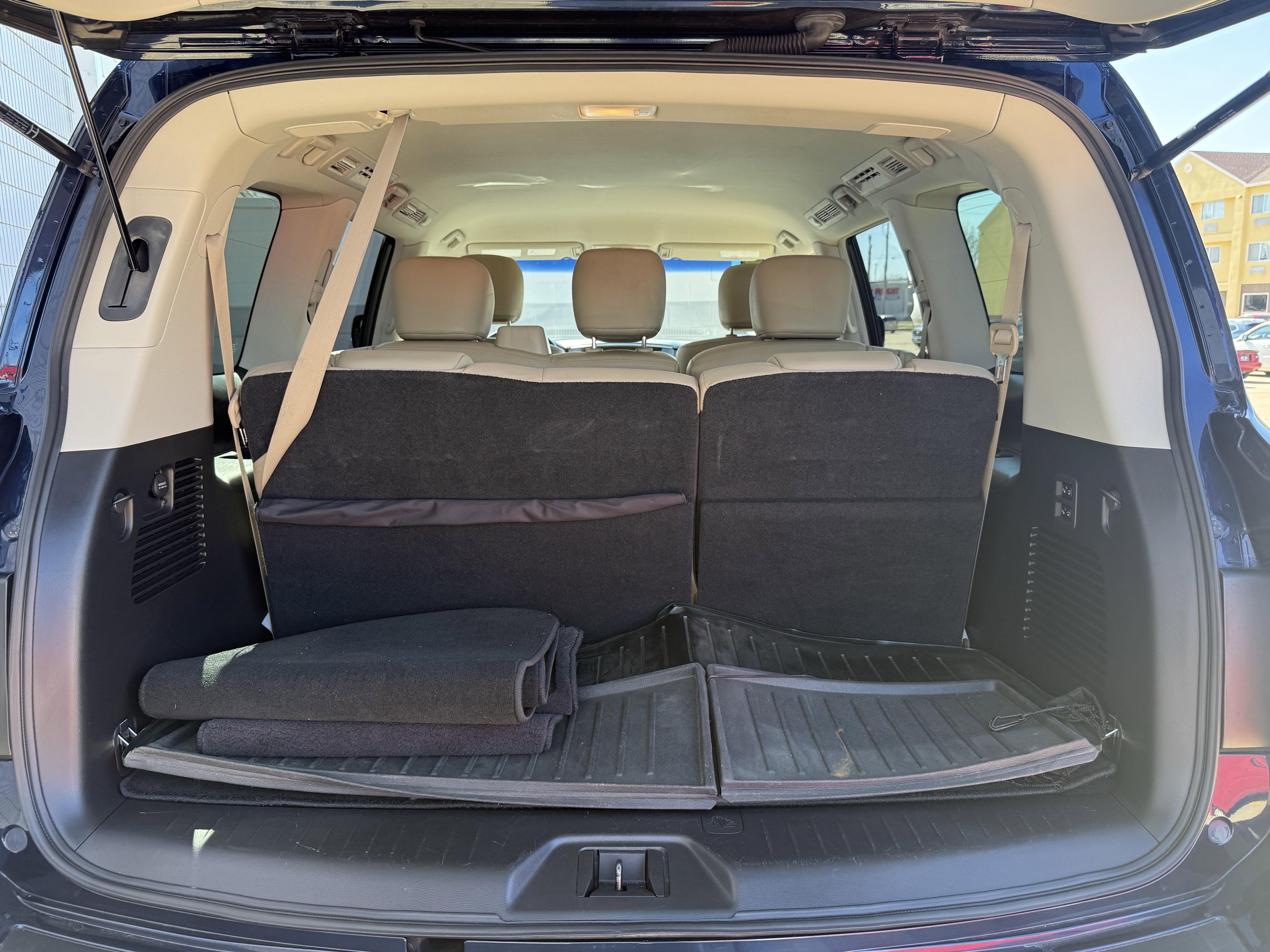 Used 2017 Nissan Armada SL image 11