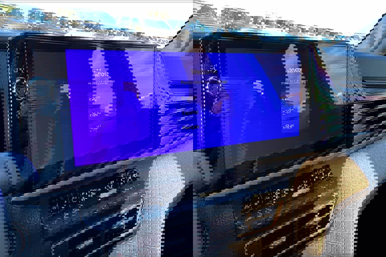 Used 2025 Toyota Camry XLE image 34