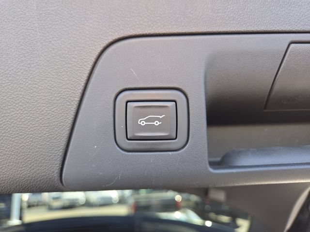 Used 2023 Buick Envision Essence w/ Sport Touring Package AWD/4WD image 17