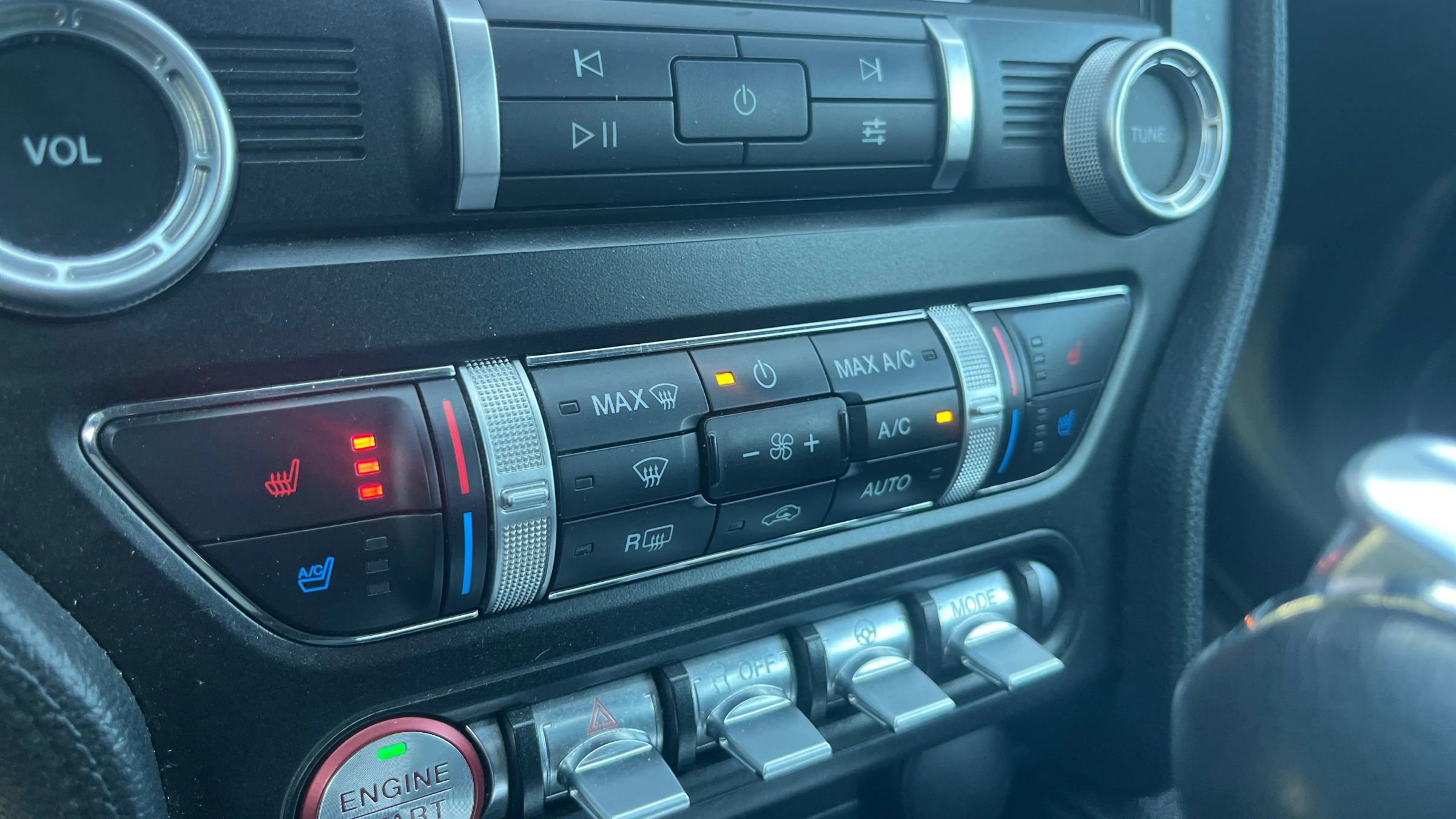 Used 2020 Ford Mustang Premium image 24