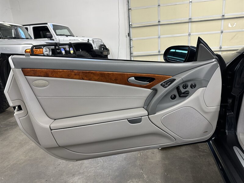 Used 2005 Mercedes-Benz SL 500 w/ AMG Sport Pkg image 19