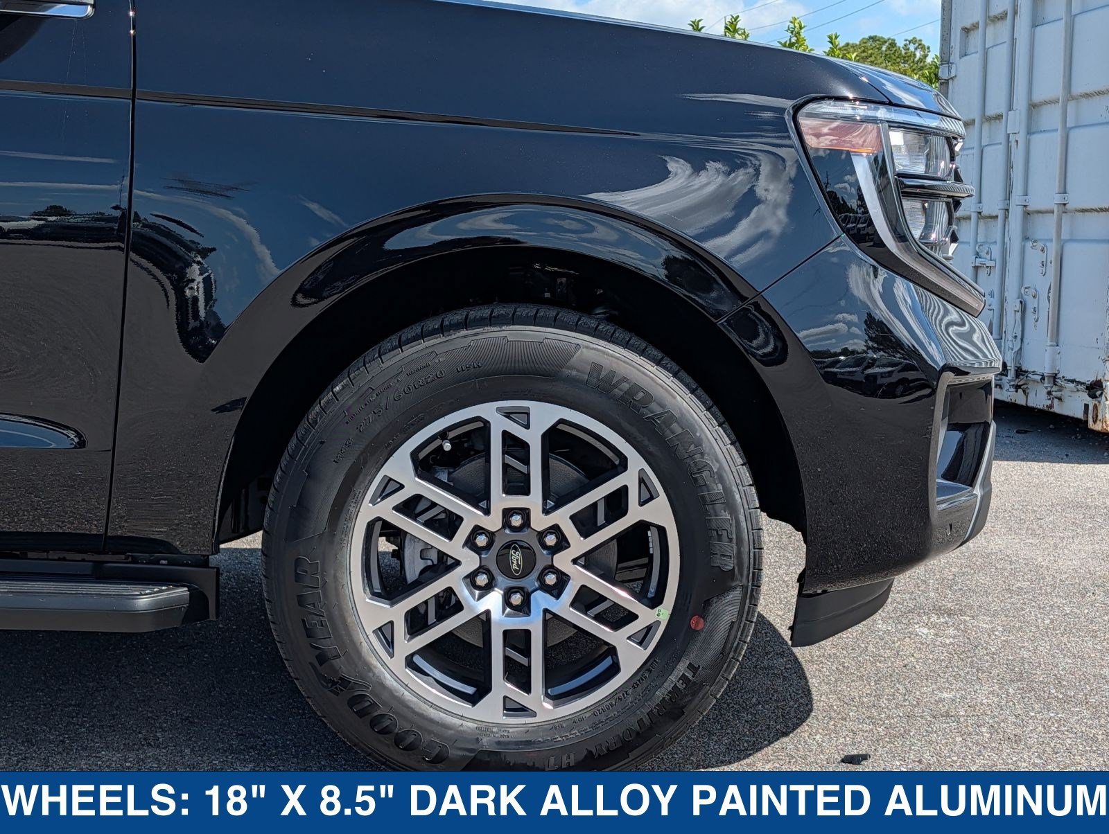 New 2026 Ford Expedition Active RWD image 13