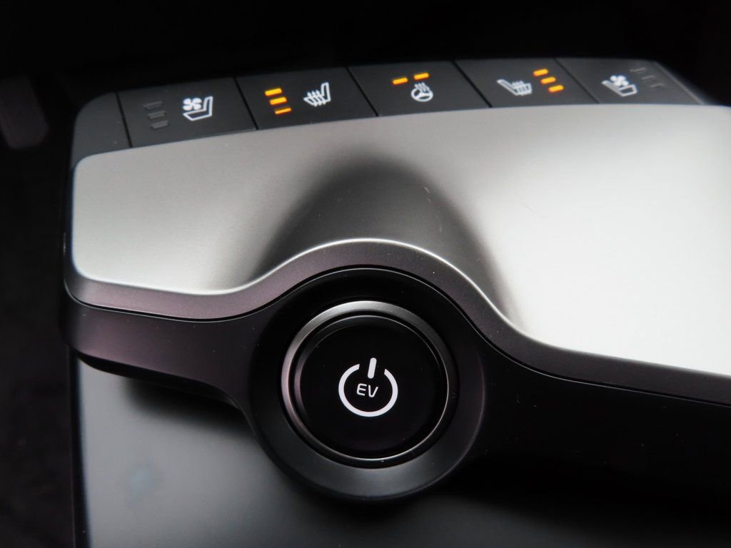 New 2025 Kia EV6 Wind image 10