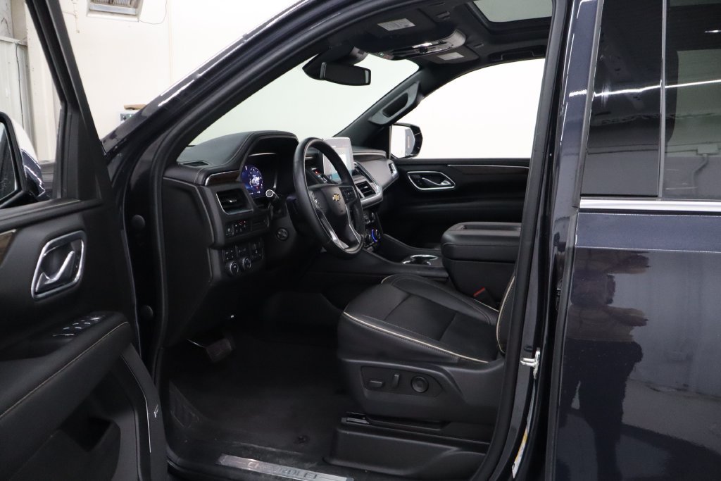 Used 2023 Chevrolet Tahoe Premier w/ Max Trailering Package AWD/4WD image 23