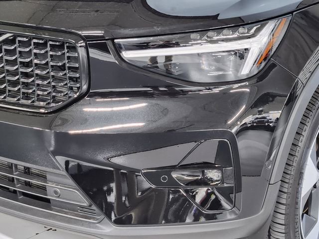 New 2026 Volvo XC40 B5 Plus AWD/4WD image 12