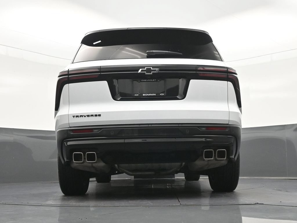 Used 2025 Chevrolet Traverse LT w/ Midnight/Sport Edition FWD image 28