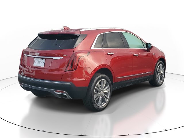 Used 2025 Cadillac XT5 Premium Luxury w/ LPO, Floor Liner Package AWD/4WD image 4