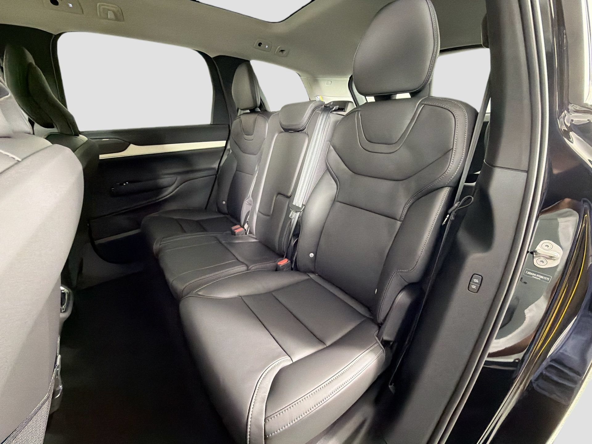 New 2026 Volvo EX90 Ultra AWD/4WD image 24