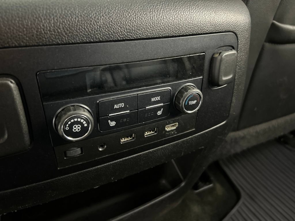 Used 2018 GMC Yukon SLT w/ Premium Edition AWD/4WD image 42