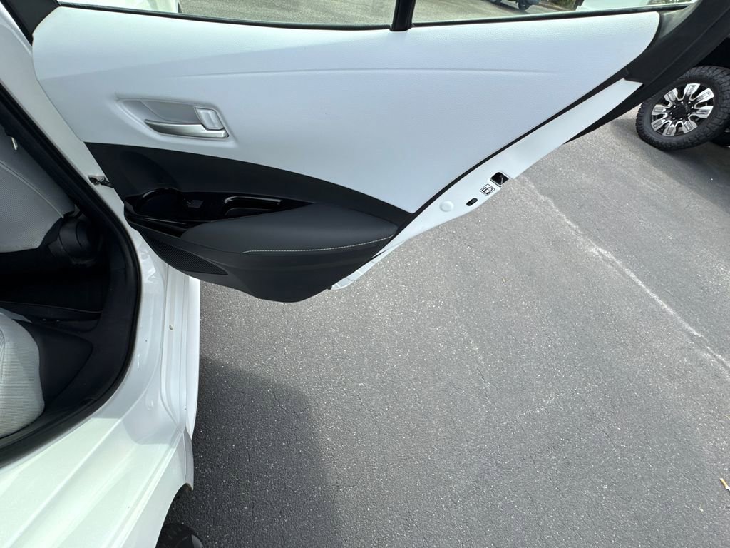 Used 2023 Toyota Corolla SE image 16