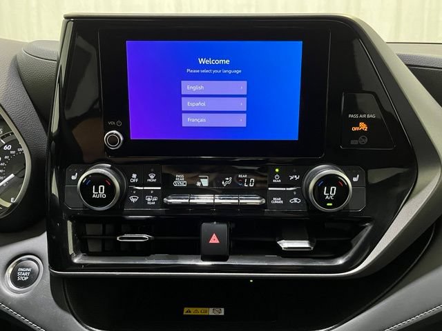 Certified 2024 Toyota Highlander XLE AWD/4WD image 21